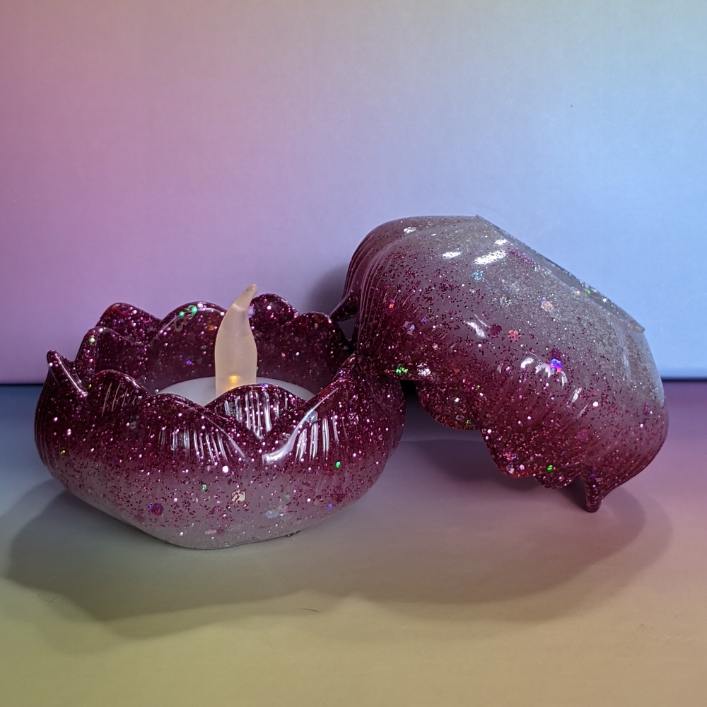 Ombre Glitter Resin Lotus Flower Tea Light Holders - Picture 2 of 5